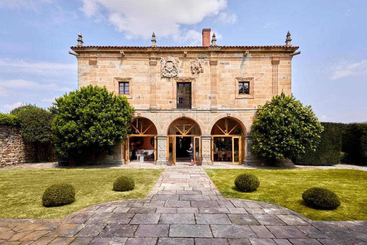 Helguera Palacio Boutique & Antique Vargas Esterno foto